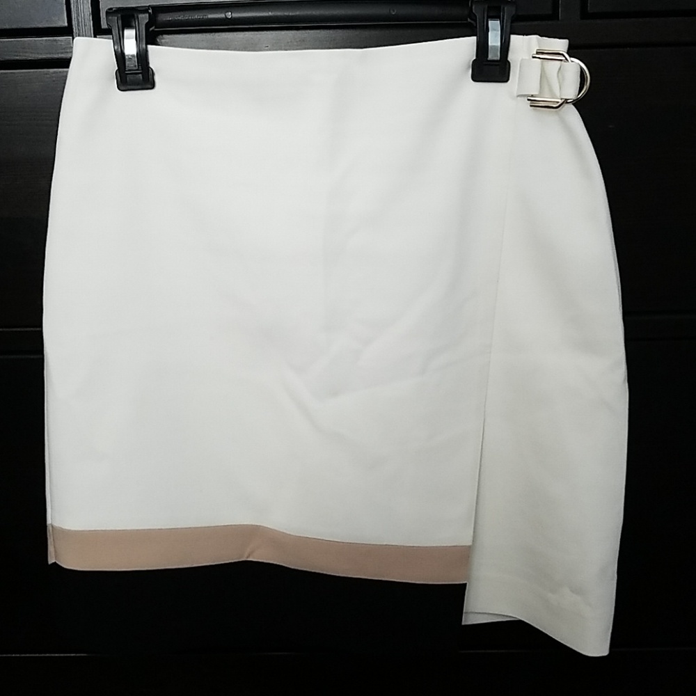 White house black market  skirt